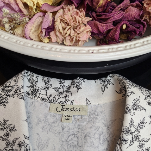 Jessica Blazer - Picture 3 of 5